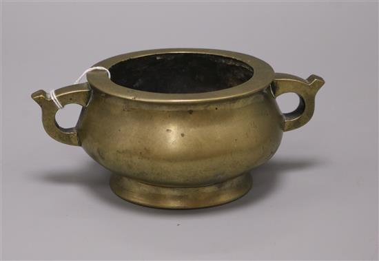 A Chinese bronze censer length 17.5cm